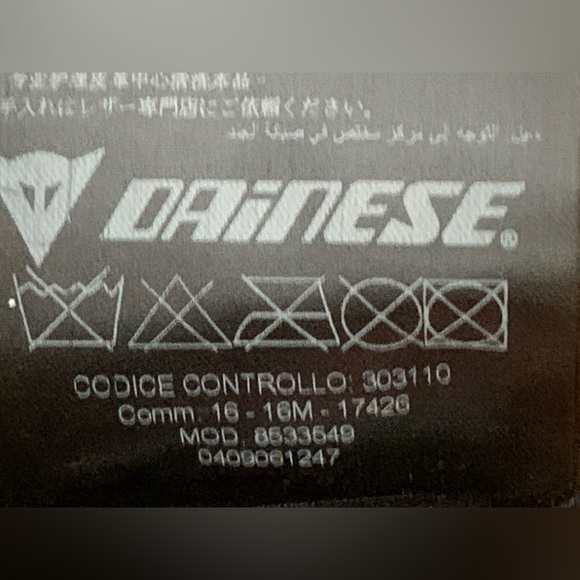 Ducati Scrambler "Quattrotasche" Leather Jacket by Roland Sands - Picture 16 of 16